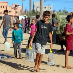 حرب غزة: كيف تؤثر الحرب الدائرة في مستقبل جيل من الأطفال؟