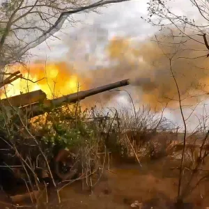 الجيش الأوكراني ينسحب من مواقعه مع اقتراب القوات الروسية من الاستيلاء على بلدة ذات أهمية استراتيجية