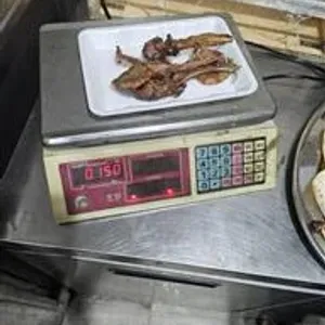 التجـارة: تسجيل 3 مخالفات لمطاعم تعمدت نقص وزن ماعون المشويات بعد الشواء