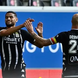 زرقان يضمن البقاء رفقة فريقه شارلوروا في الدوري البلجيكي الممتاز