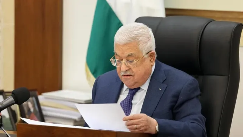 عباس يهاجم أمريكا: موقفها بمجلس الأمن "مؤسف" و"مخزٍ"