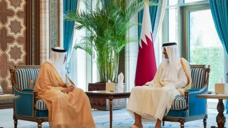سمو أمير دولة قطر يستقبل وزير الخارجية