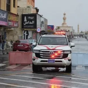 شرطة رأس الخيمة تغلق مدخل السوق الكويتي مؤقتاً