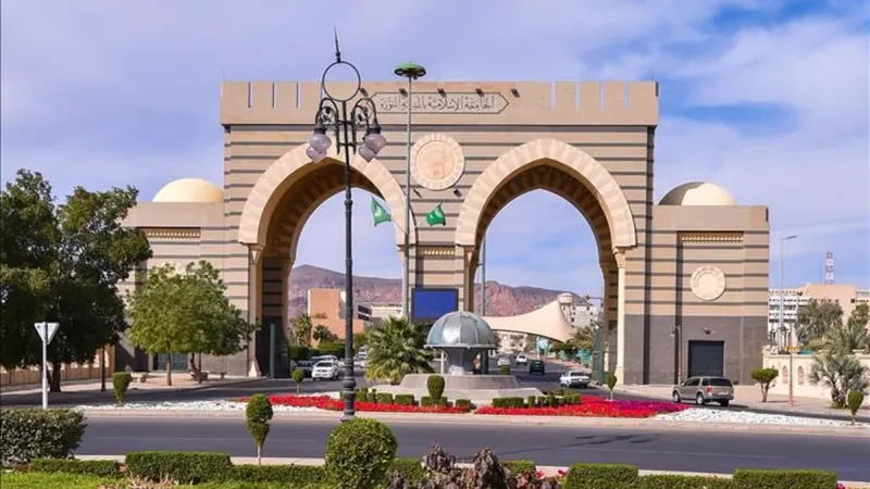 الجامعة الإسلامية بالمدينة تعلن فتح باب التسجيل بالمعهد العلمي المتوسط