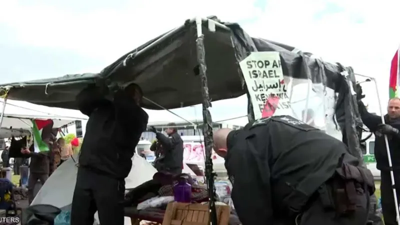 شرطة برلين تزيل مخيم اعتصام مؤيد للفلسطينيين قرب البرلمان
