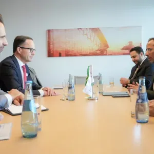 وزير الصناعة يلتقي عدداً من مسؤولي الشركات العالمية بمدينة هانوفر الألمانية