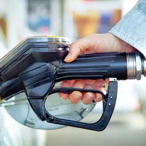 أبرز 7 أسباب لزيادة استهلاك الوقود بالسيارة