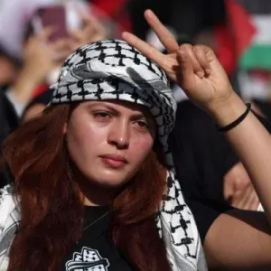 منع "الكوفية الفلسطينية" في الجامعات التونسية بسبب "الغش في الامتحانات"