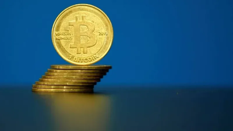 سعر "بيتكوين" يسجل أقوى صعود يومي في أكثر من شهر قبيل خفض الفائدة