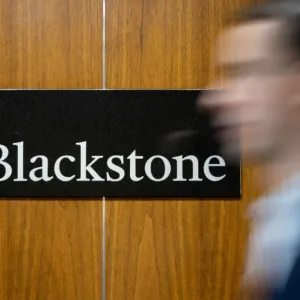 بلاكستون تعتزم شراء محفظة عقارية بـ 1750 منزلا من فيستري البريطانية بـ 742 مليون دولار