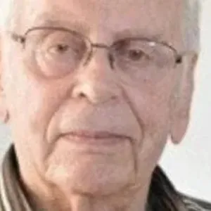 وفاة محمد الكبي عميد الممثلين اللبنانيين عن عمر يناهز الـ 97 عاماً