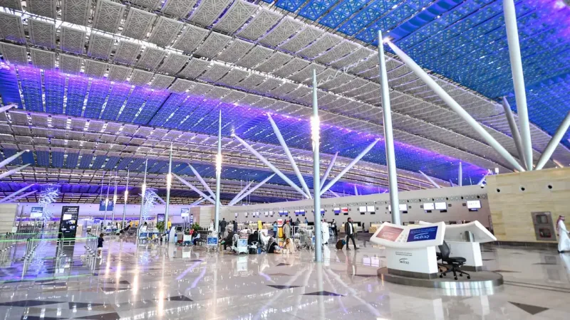 مطار الملك عبد العزيز الدولي يتصدر مطارات السعودية في جودة الأداء