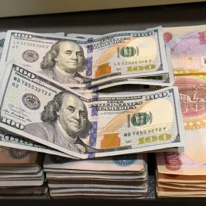 انخفاض الصرف.. قائمة شاملة بأسعار الدولار في العراق