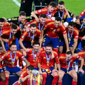 حل وحيد لحسم برشلونة التعاقد مع نجم منتخب إسبانيا