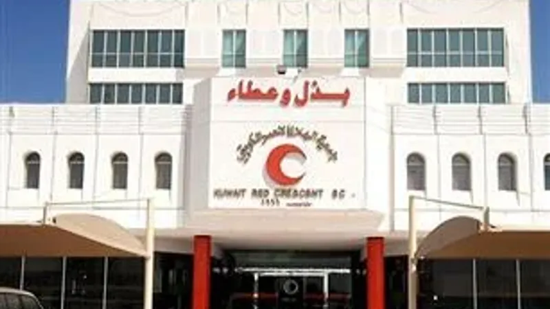 الهلال الأحمر دربت 32 طبيبًا ومتخصصًا في التخدير لتوجيههم إلى قطاع غزة