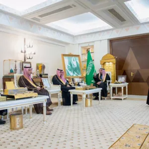 أمير القصيم يستقبل رئيس وأعضاء مجلس إدارة جمعية القصيم للطاقة بالمنطقة