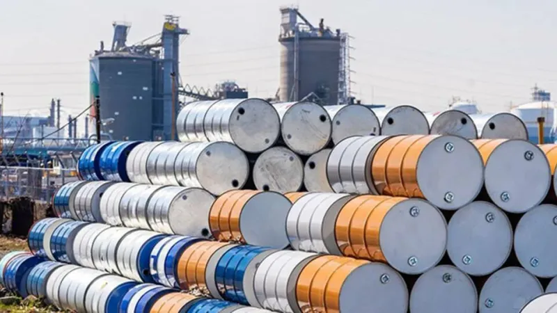 تراجع أسعار النفط مع هدوء التوترات بين إيران وإسرائيل