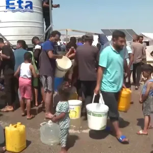 فيديو: تفاقم النقص في إمدادات المياه في غزة وشح الوقود يجبر محطات التحلية على وقف نشاطها