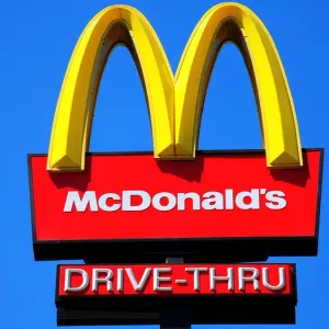 أرباح "ماكدونالدز" دون التوقعات وسط تأثر مبيعات الشرق الأوسط