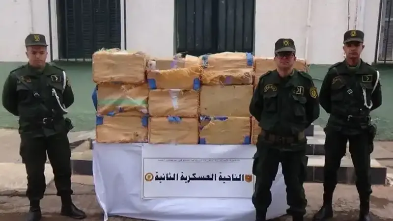 حجز أزيد من59 كلغ من الكوكايين وأكثر من 15 قنـطار من الكيف المعالج عبر الحدود مع المغرب