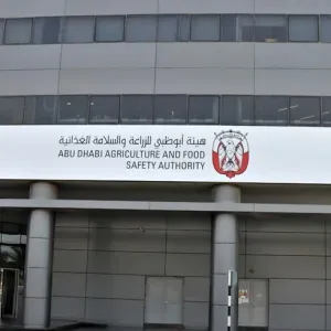 "السلامة الغذائية" تغلق مطعماً مخالفاً في أبوظبي
