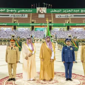 وزير الدفاع لطلبة كلية الملك عبدالعزيز الحربية: أسأل الله أن تكونوا درعًا حصينًا للوطن