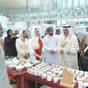 معرض المنتجات العُمانية -البحرينية.. فرصة لترويج منتجات رواد الأعمال في البلدين