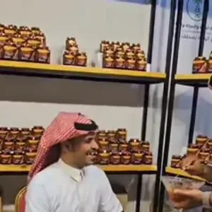 بالفيديو.. 80 نحالا يشاركون في مهرجان عسل جازان