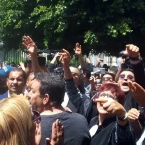 تونس : المحامون يحتجون أمام قصر العدالة