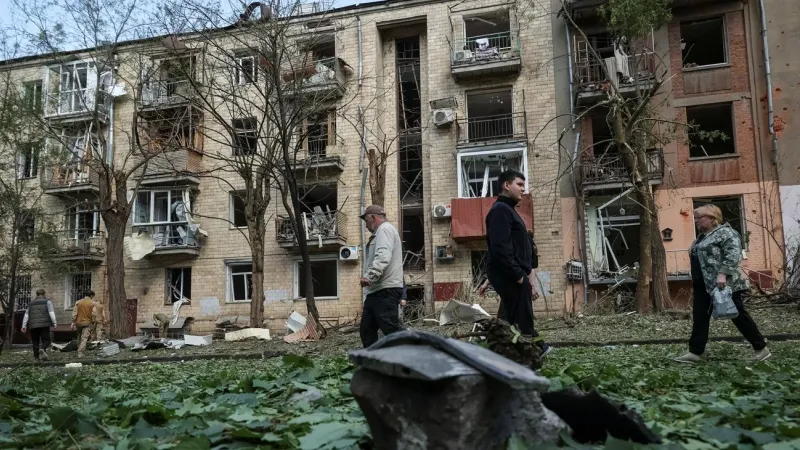 3 قتلى و15 جريحا إثر ضربات في أوكرانيا