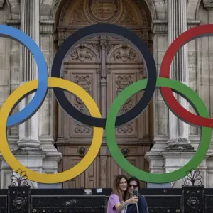 بعد تصريح ماكرون عن الحرب الاهلية.. ما حقيقة تأجيل أولمبياد باريس؟