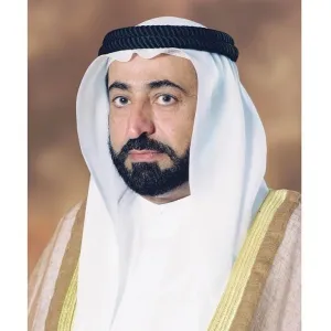 حاكم الشارقة يعزي أمير الكويت بضحايا حريق المنقف