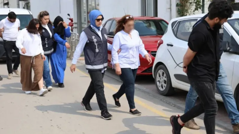 الضحايا من جنسية عربية.. الكشف عن أخطر شبكة تجارة أعضاء إسرائيلية تعمل في تركيا https://shrq.me/nbsjfk