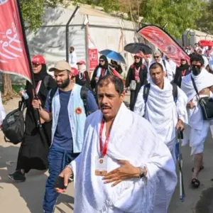 حجاج البحرين يتوافدون إلى مشعر عرفات لأداء ركن الحج الأعظم