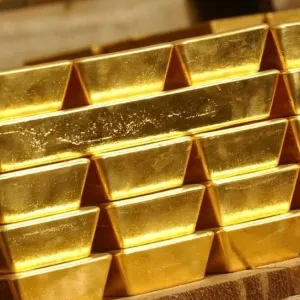 الذهب يستقر وسط ترقب لاجتماع "المركزي الأميركي"