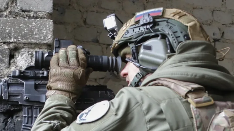 قناص روسي: جنود كييف يقطعون أيدي قتلى المرتزقة الأمريكيين من أصول إفريقية ويشوهون وجوههم