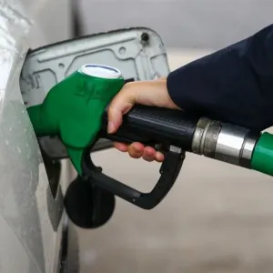 انخفاض أسعار الوقود في يوليو المقبل في الإمارات