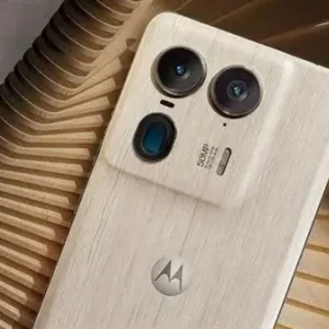 موتورولا تعلن موعد إطلاق هاتفها الرائد Motorola X50 Ultra .. مواصفات
