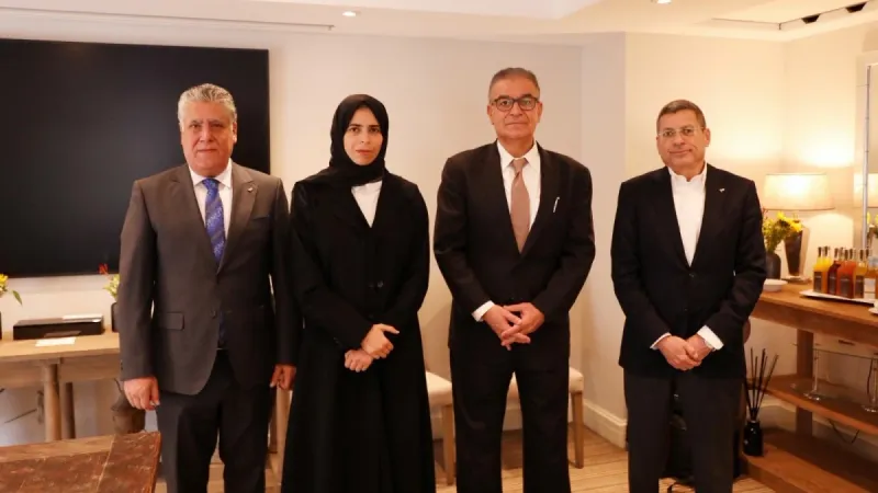 وزير الدولة للتعاون الدولي تجتمع مع وزراء فلسطينيين