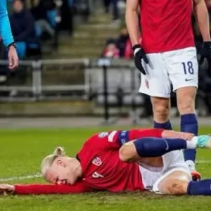الإصابة تبعد النرويجي هالاند عن مواجهة منتخب بلاده أمام اسكتلندا