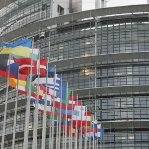 تفتيش في البرلمان الأوروبي للاشتباه في تدخل روسي بالانتخابات