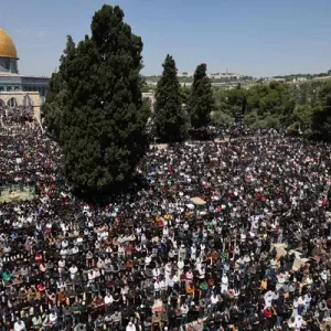 45 ألف مصلّ أدوا صلاة الجمعة في المسجد الأقصى