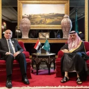 وزير الخارجية السعودي يلتقي نائب رئيس مجلس الوزراء وزير الخارجية العراقي