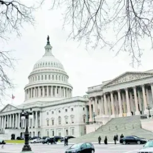 الكونغرس الأمريكي يتجنب إغلاق الحكومة ويقر ميزانية بـ 1.2 تريليون دولار