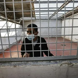 الأسير زكريا الزبيدي يواجه عقوبات متواصلة في سجن "عسقلان"