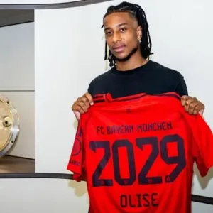 رسميا.. أوليسي لاعبا لبايرن ميونخ حتى 2029