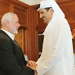 "وول ستريت جورنال": القيادة السياسية لـ"حماس" تتطلّع إلى الانتقال من مقرّها في قطر