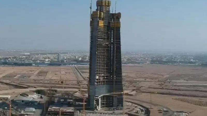 شركة جدة الاقتصادية تعلن قرب استئناف الأعمال في مشروع ⁧‫برج جدة‬⁩ وتحدد موعد الانتهاء منه