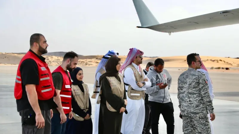 طائرة قطرية تصل إلى مدينة العريش المصرية تحمل مساعدات لدعم الأشقاء الفلسطينيين في غزة