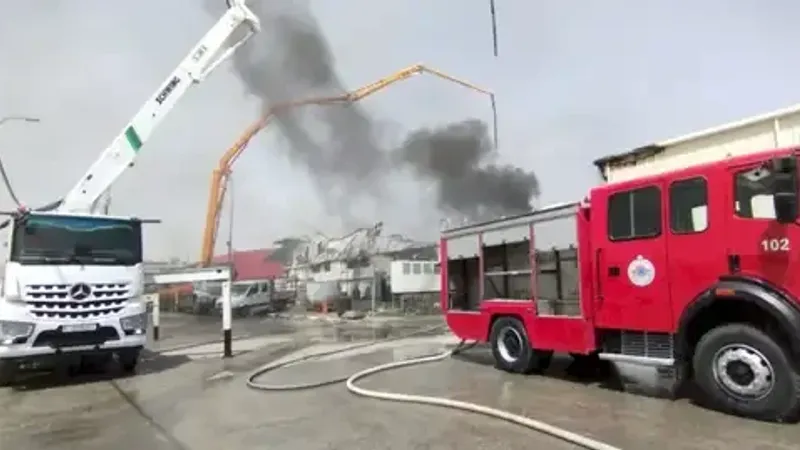 وفاة عامل إثر حريق في مصنع بالمنطقة الصناعية في أريحا